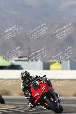 media/Jan-15-2026-Racers Edge (Thu) [[dfebeb70ab]]/3-B Group/Session 1 Turn 15/